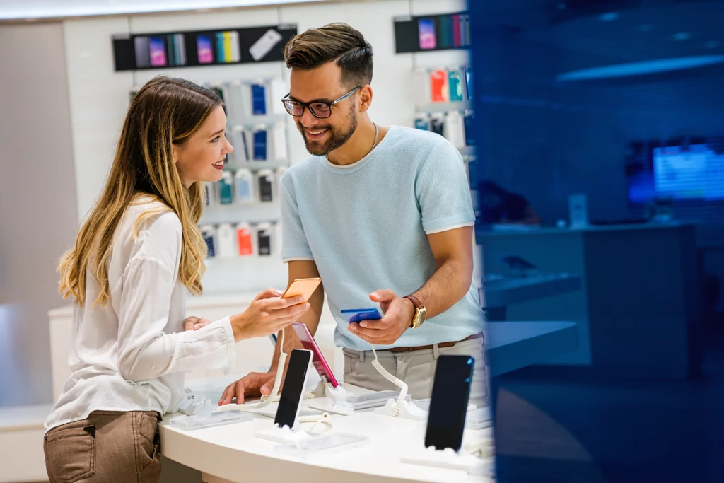 Przed zakupem nowego telefonu nie warto pozbywać się starszego modelu. Powodów jest kilka.