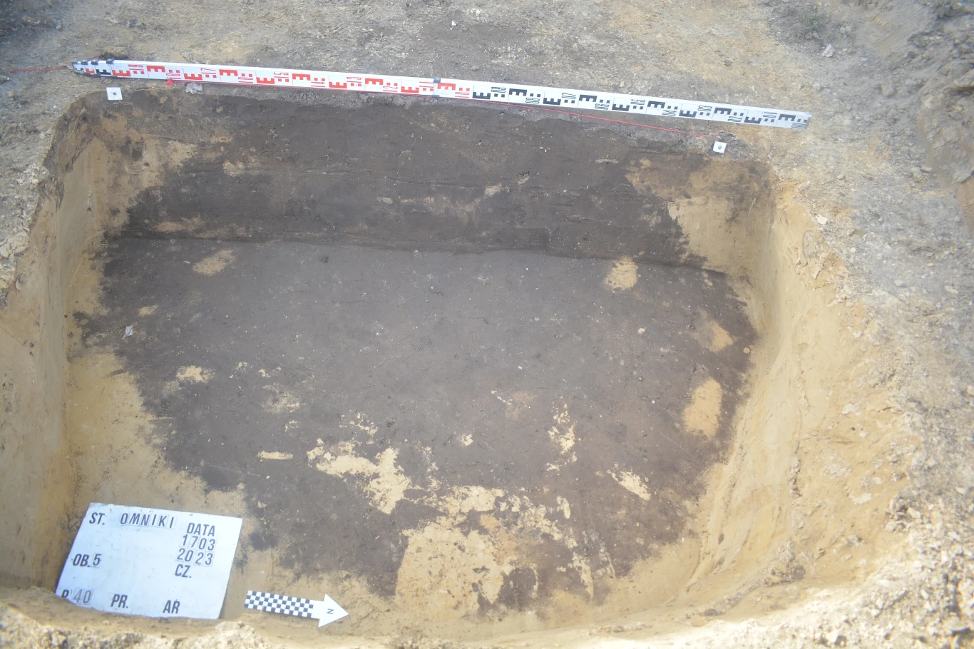 Obietk pradziejowy w trakcie badań archeologicznych Obietk pradziejowy w trakcie badań archeologicznych