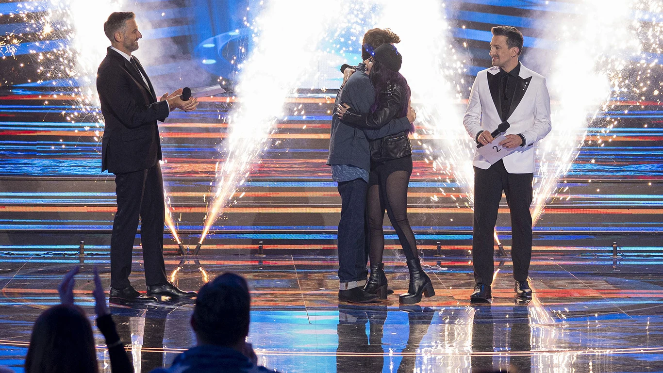 "Twoja Twarz Brzmi Znajomo": Oskar Cyms triumfatorem osiemnastej edycji programu! "Twoja Twarz Brzmi Znajomo": Oskar Cyms triumfatorem osiemnastej edycji programu!