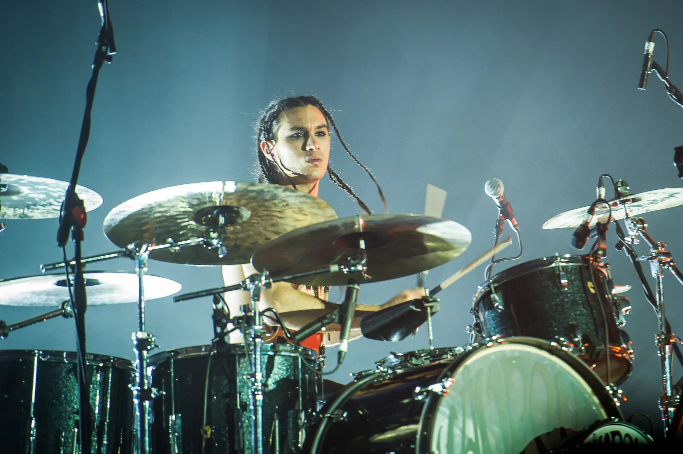 W kolejnych miesiącach wystąpili na największych festiwalach muzycznych na świecie i na wspólnym koncercie z The Rolling Stones, co potwierdziło ich bardzo mocną pozycję w USA.