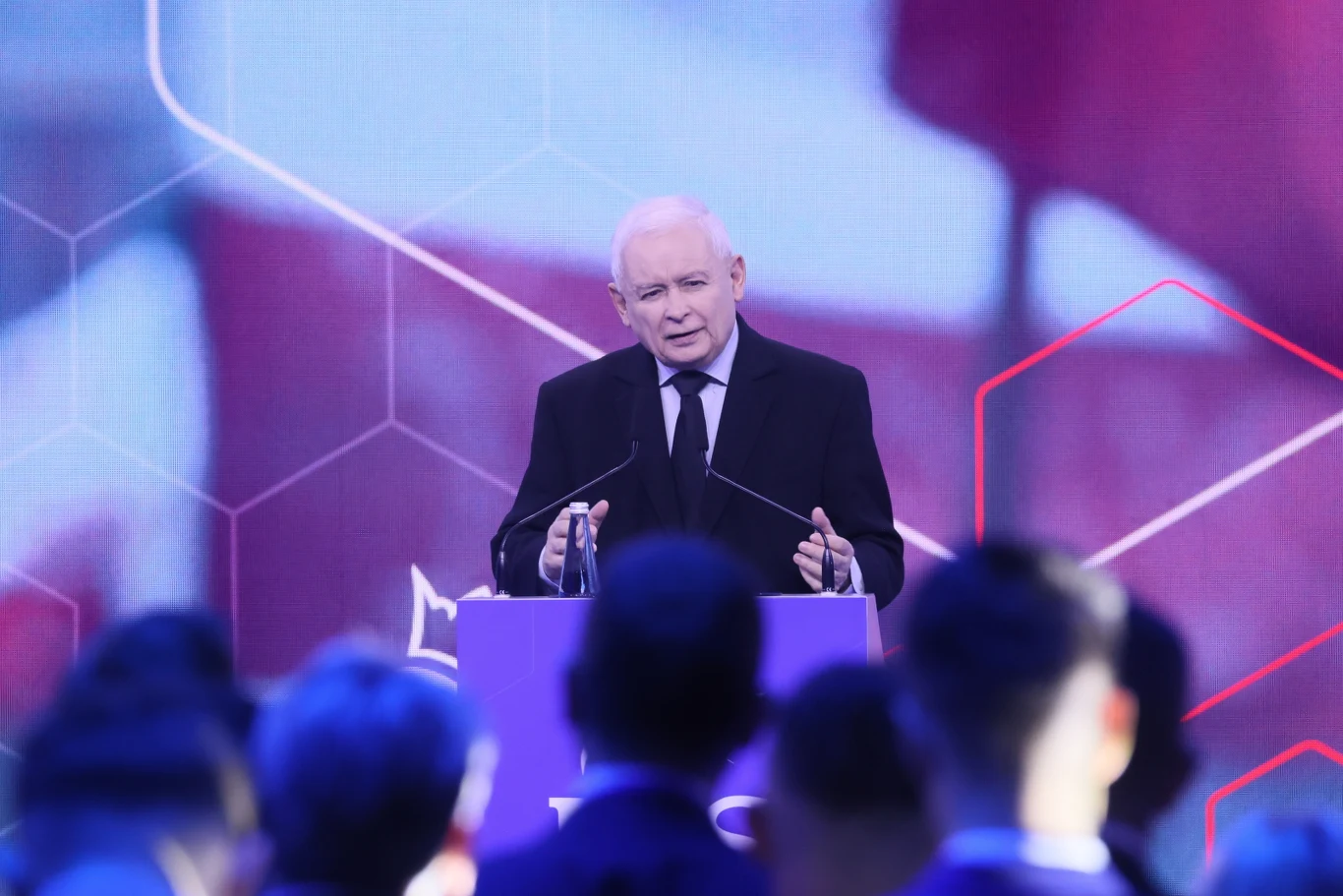 Prezes PiS Jarosław Kaczyński podczas konwencji programowej Prezes PiS Jarosław Kaczyński podczas konwencji programowej