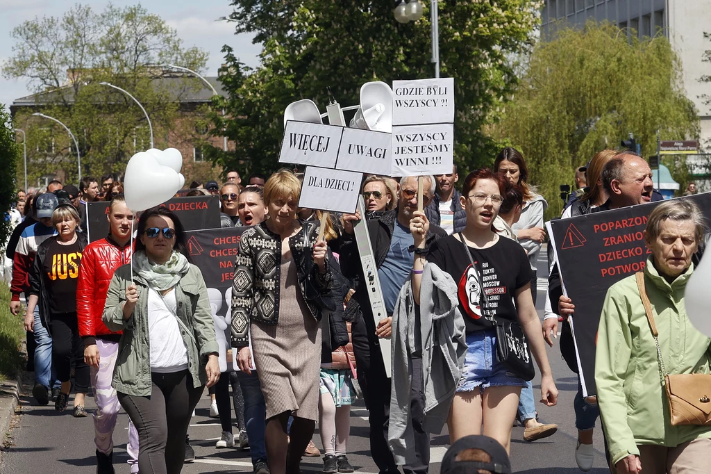 Ulicami Częstochowy przeszedł "Marsz Sprawiedliwości śp. Kamilka" Ulicami Częstochowy przeszedł "Marsz Sprawiedliwości śp. Kamilka"