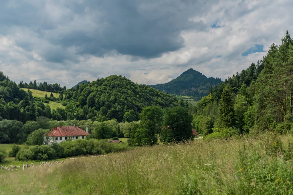 Na czerwcowy wyjazd w góry warto zabrać cieplejsze rzeczy Na czerwcowy wyjazd w góry warto zabrać cieplejsze rzeczy
