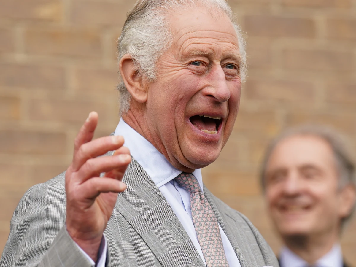 Król Karol III jest mistrzem gaf