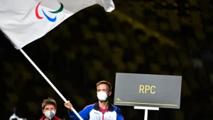 Rosja pod neutralną flagą podczas defilady przed igrzyskami