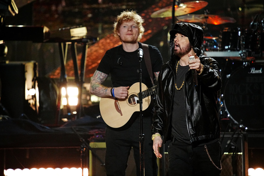 Ed Sheeran i Eminem podczas wspólnego występu w 2022 roku