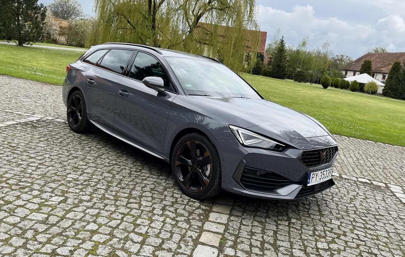 Cupra Leon Sportstourer 2.0 TSI 190 KM Cupra Leon Sportstourer 2.0 TSI 190 KM