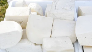 Ser kozi jest lepszy od klasycznego twarogu - nie zawiera laktozy i cholesterolu