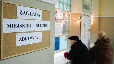 Mimo dużej liczby szpitali na terenie całego kraju, dostęp do lekarzy w większości miast jest utrudniony