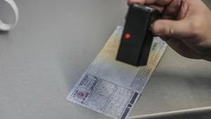 W dowodzie rejestracyjnym znajdziemy 6 miejsc na pieczątki. Co robić, gdy się skończą?