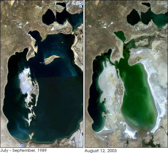 Powierzchnia Jeziora Aralskiego w 1989 roku (z lewej) i 2003 roku (z prawej)