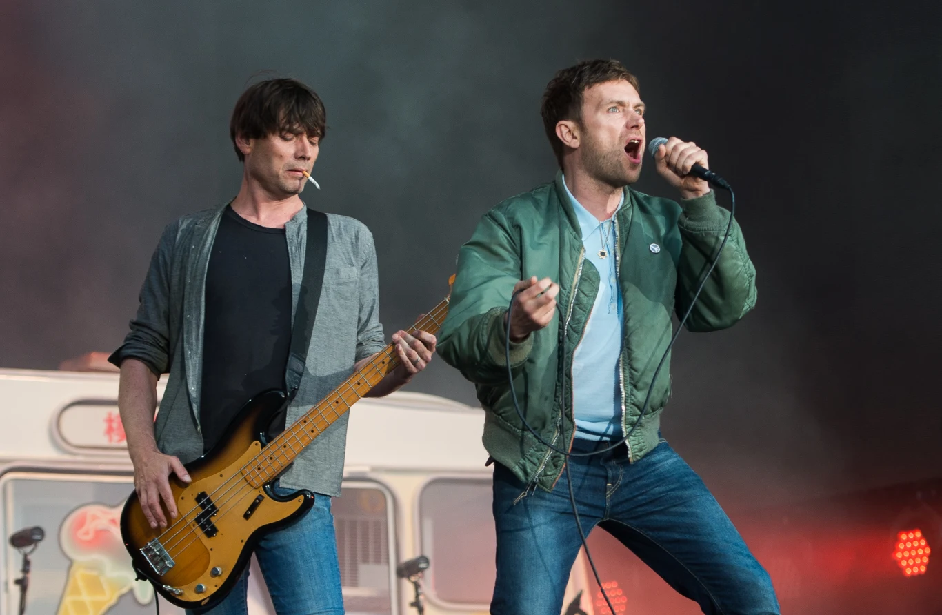 Blur podczas trasy koncertowej w 2015 roku Blur podczas trasy koncertowej w 2015 roku