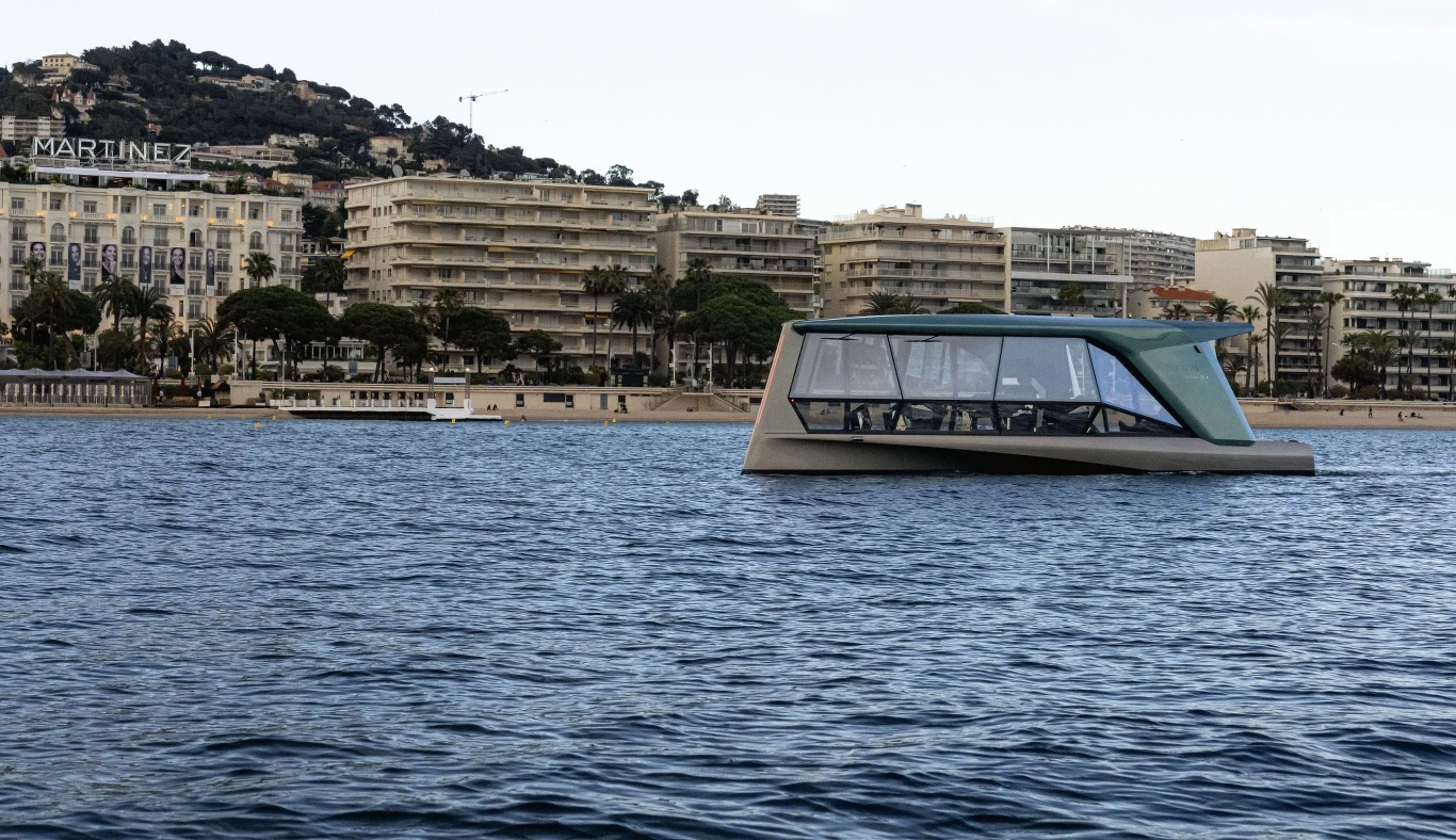 Bezemisyjny elektryczny jacht BMW. Icon kolejną gwiazdą w Cannes Bezemisyjny elektryczny jacht BMW. Icon kolejną gwiazdą w Cannes