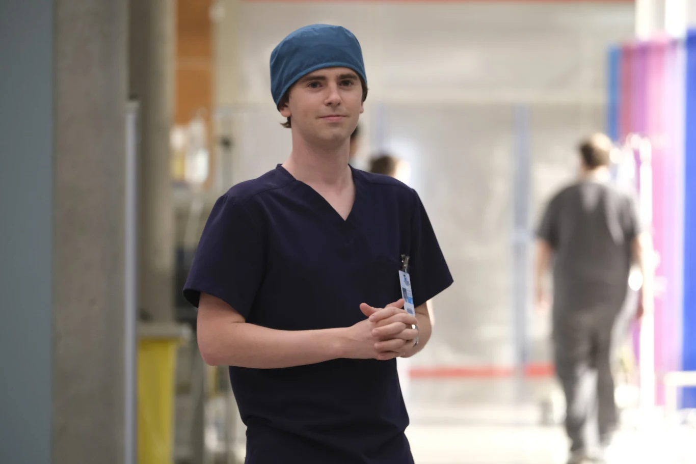 Freddie Highmore w serialu "The Good Doctor"