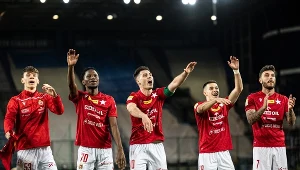 Luis Fernandez (w środku)