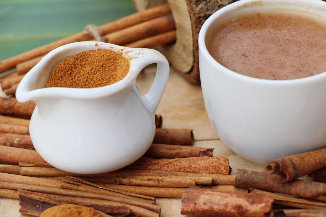 Napar z cynamonu leczy zespół X. Usprawnia metabolizm i odchudza