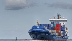 Port w Świnoujściu docelowo ma obsługiwać największe kontenerowce jakie mogą wchodzić na Bałtyk
