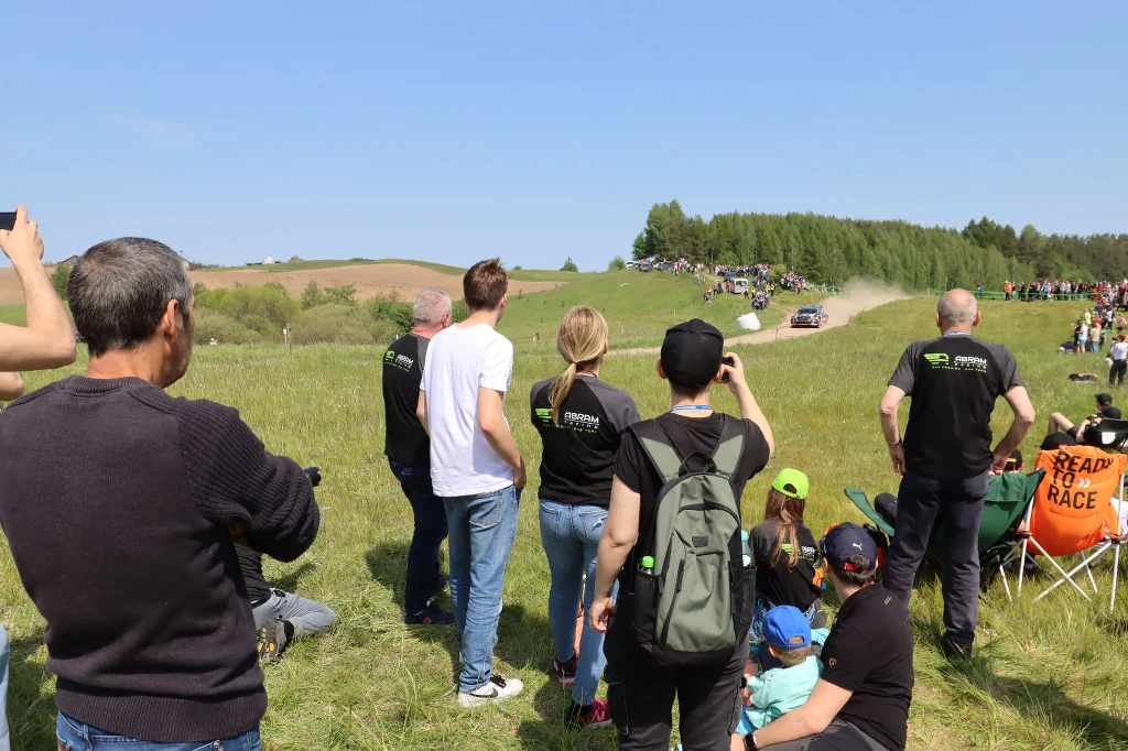 Kibice podczas ORLEN 79. Rajdu Polski Kibice podczas ORLEN 79. Rajdu Polski