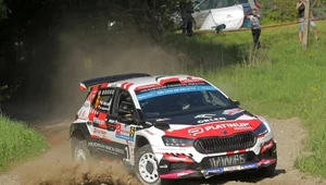Mikołaj Marczyk i pilot Szymon Gospodarczyk (Skoda Fabia RS) 