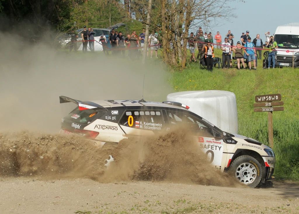 Załoga funkcyjna Kajetan Kajetanowicz i pilot Maciej Szczepaniak Załoga funkcyjna Kajetan Kajetanowicz i pilot Maciej Szczepaniak