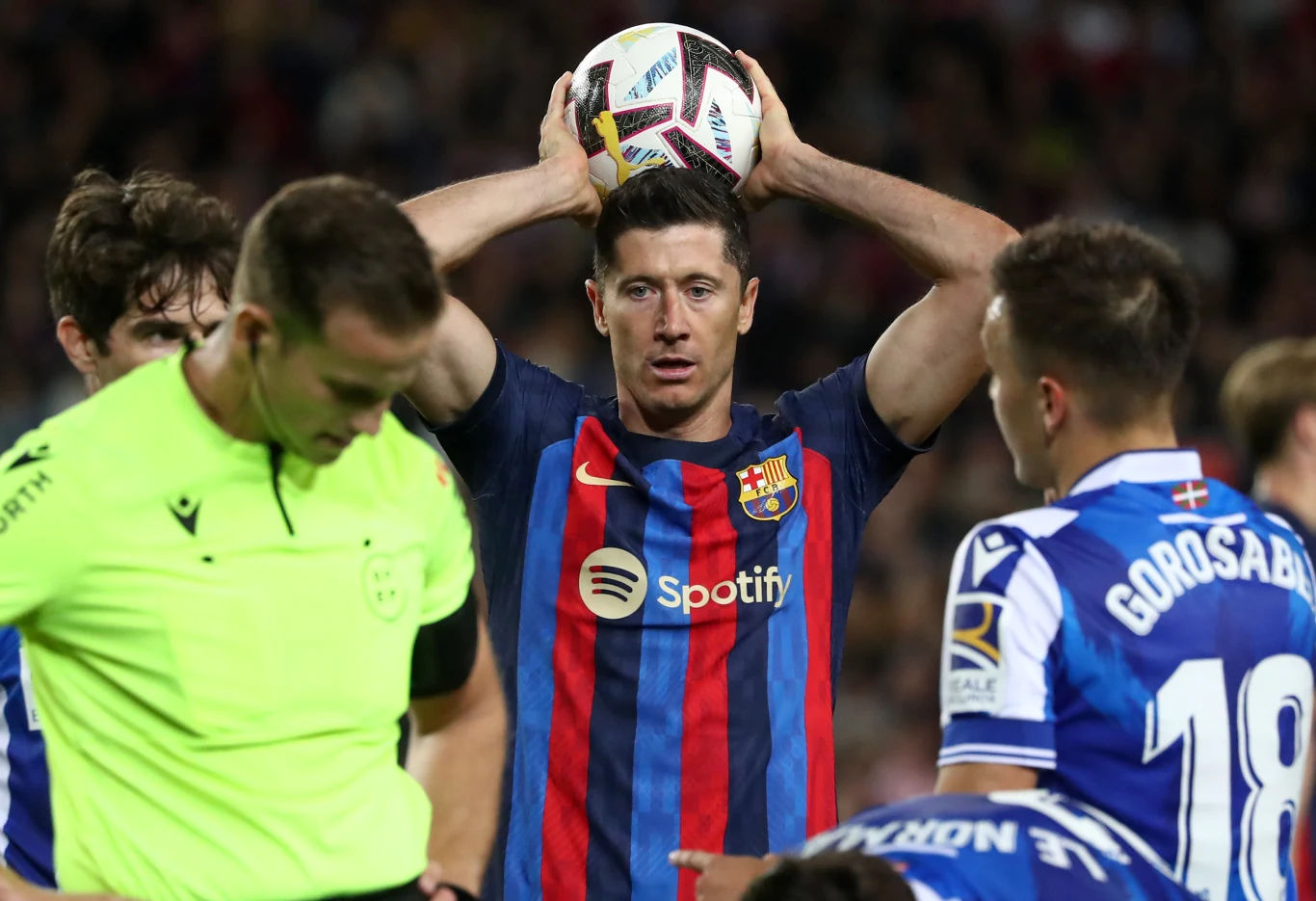 Robert Lewandowski w meczu FC Barcelona - Real Sociedad
