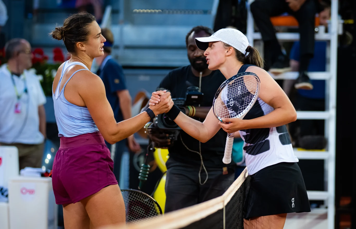 Aryna Sabalenka i Iga Świątek