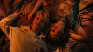 "Fanfik": Czule o nastoletniej miłości [recenzja]