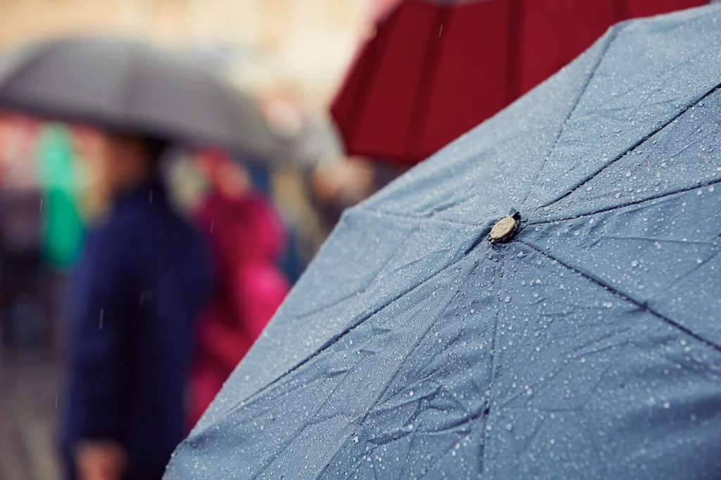 Wszystko wskazuje na to, że do soboty nie pożegnamy się z parasolami