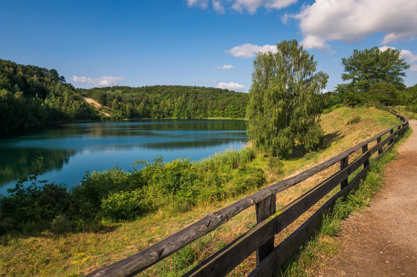 Jezioro Turkusowe wygląda wręcz bajkowo