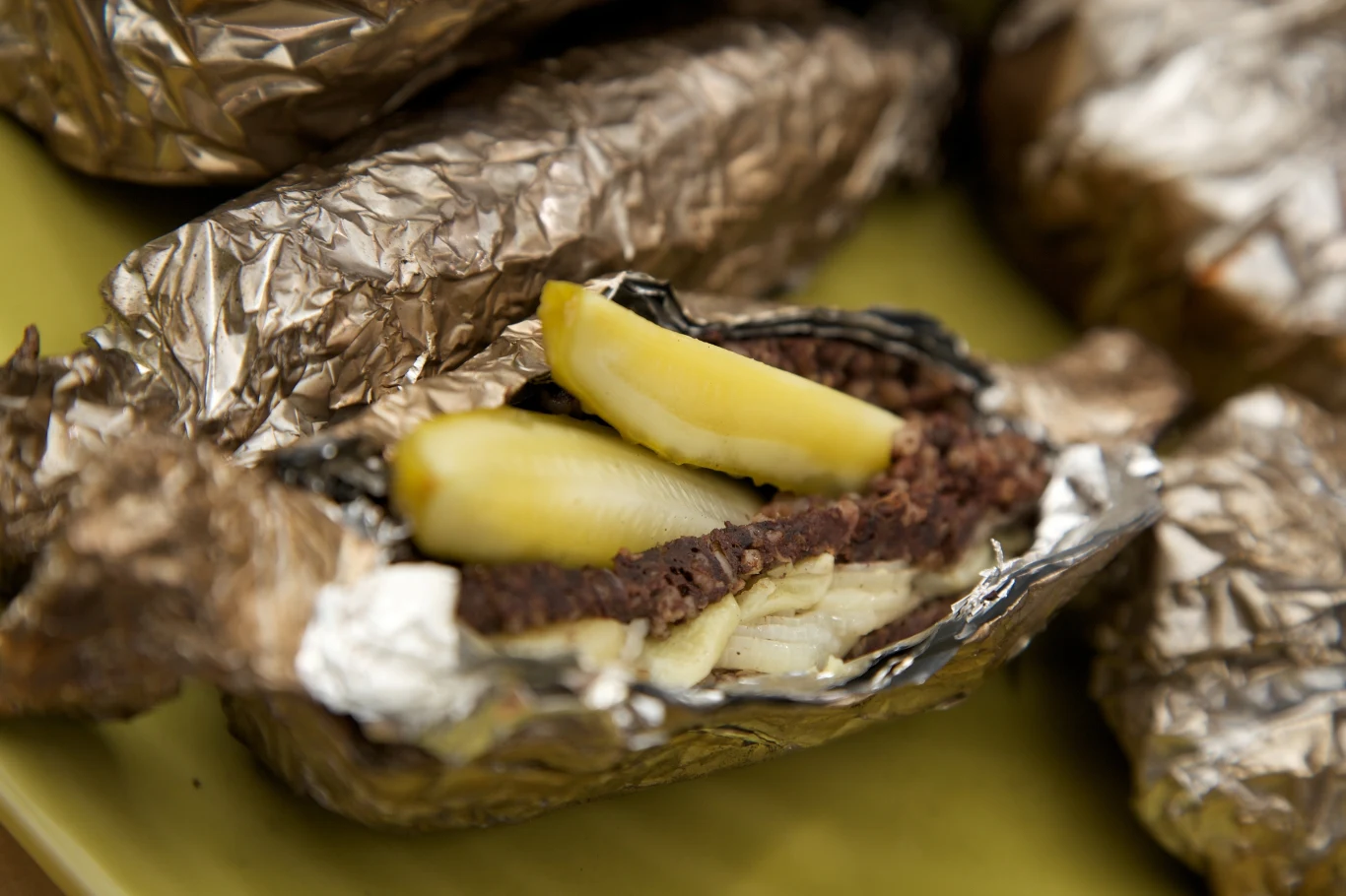 Szybka kaszanka z cebulką i czosnkiem