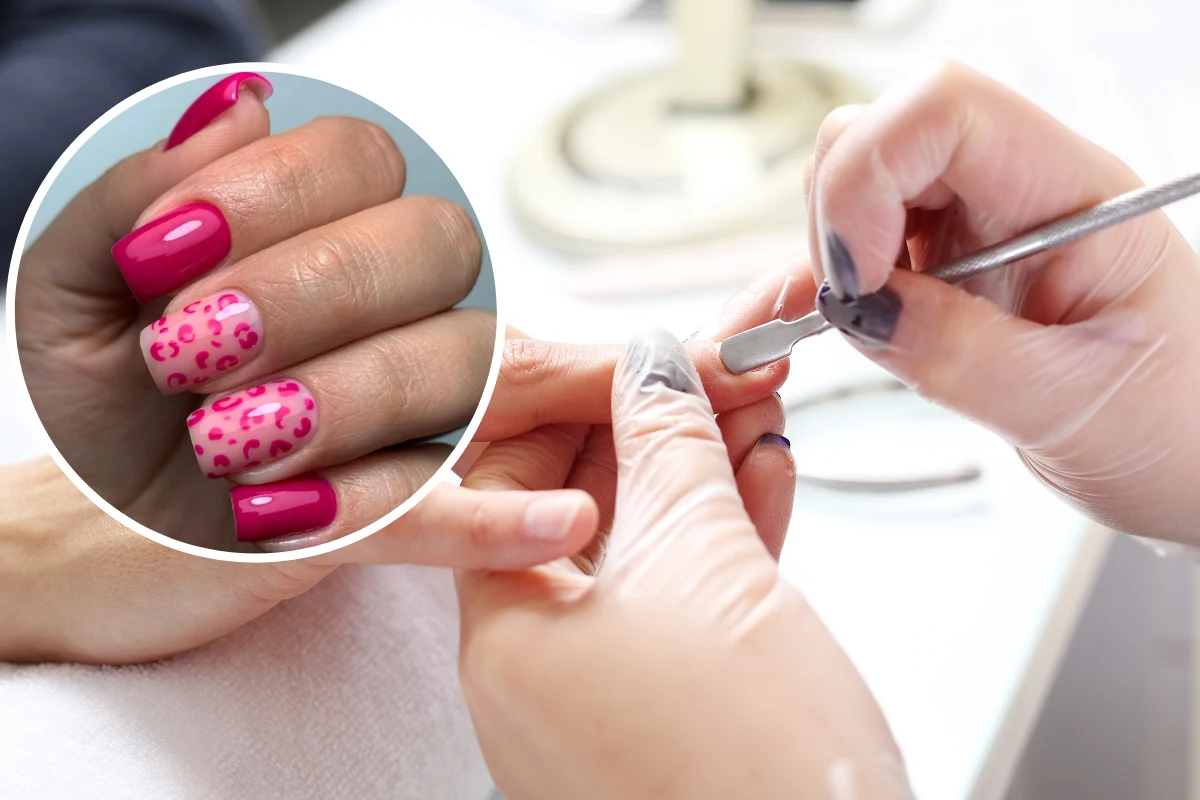 Wśród trendów w manicure na lato 2023 znajduje się m.in. fuksjowy róż Wśród trendów w manicure na lato 2023 znajduje się m.in. fuksjowy róż