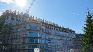 Aparthotel, z budową którego związane jest śledztwo w sprawie burmistrza Piotra L.