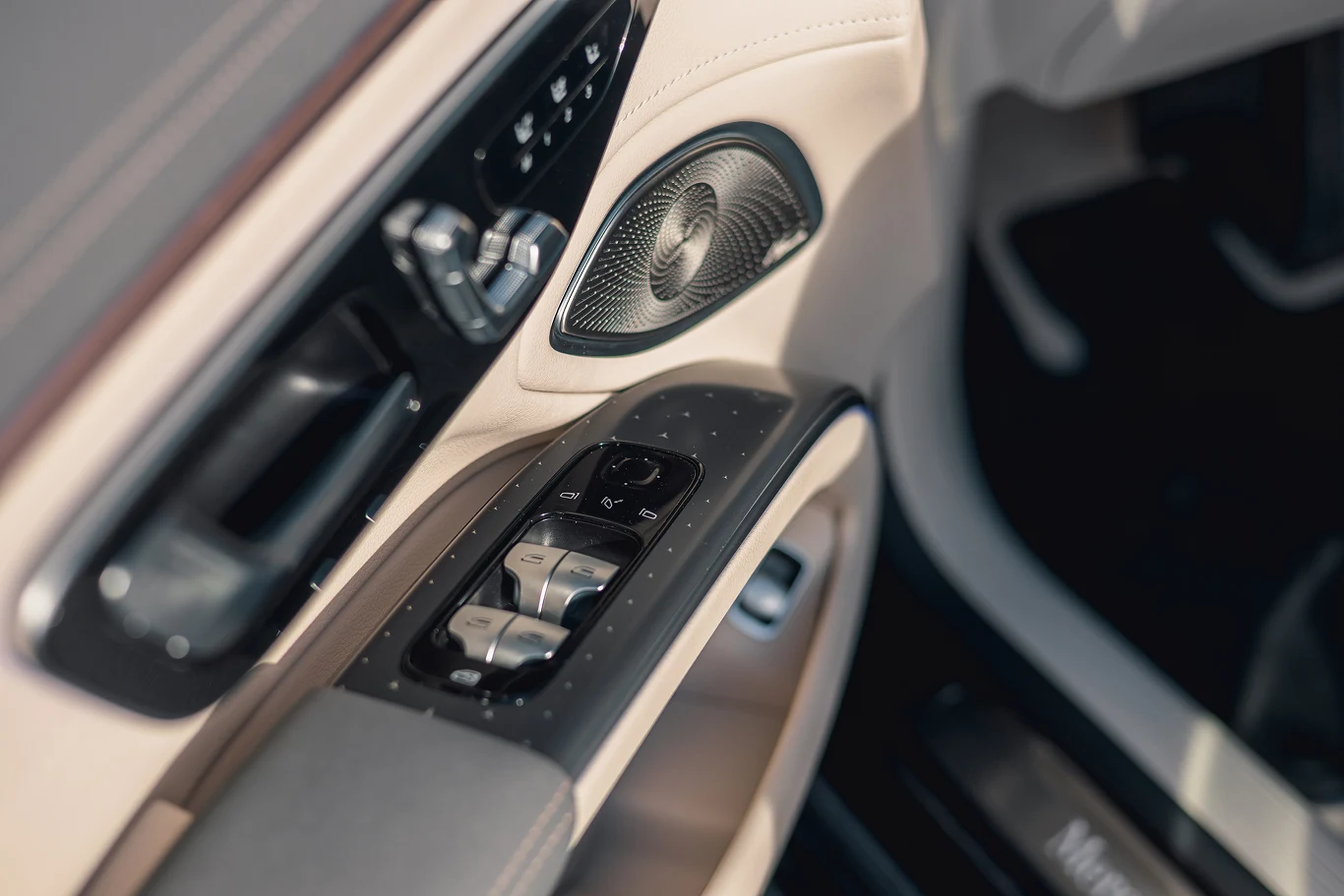 Mercedes EQS 450+