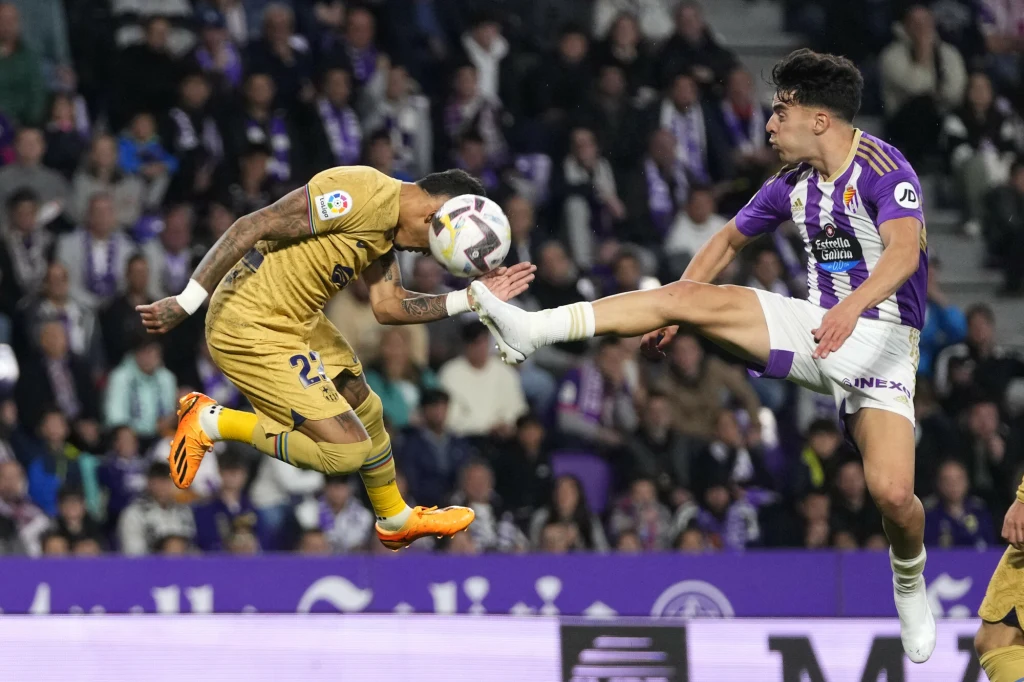 Pojedynek powietrzny Alvaro Aguado i Raphinhi