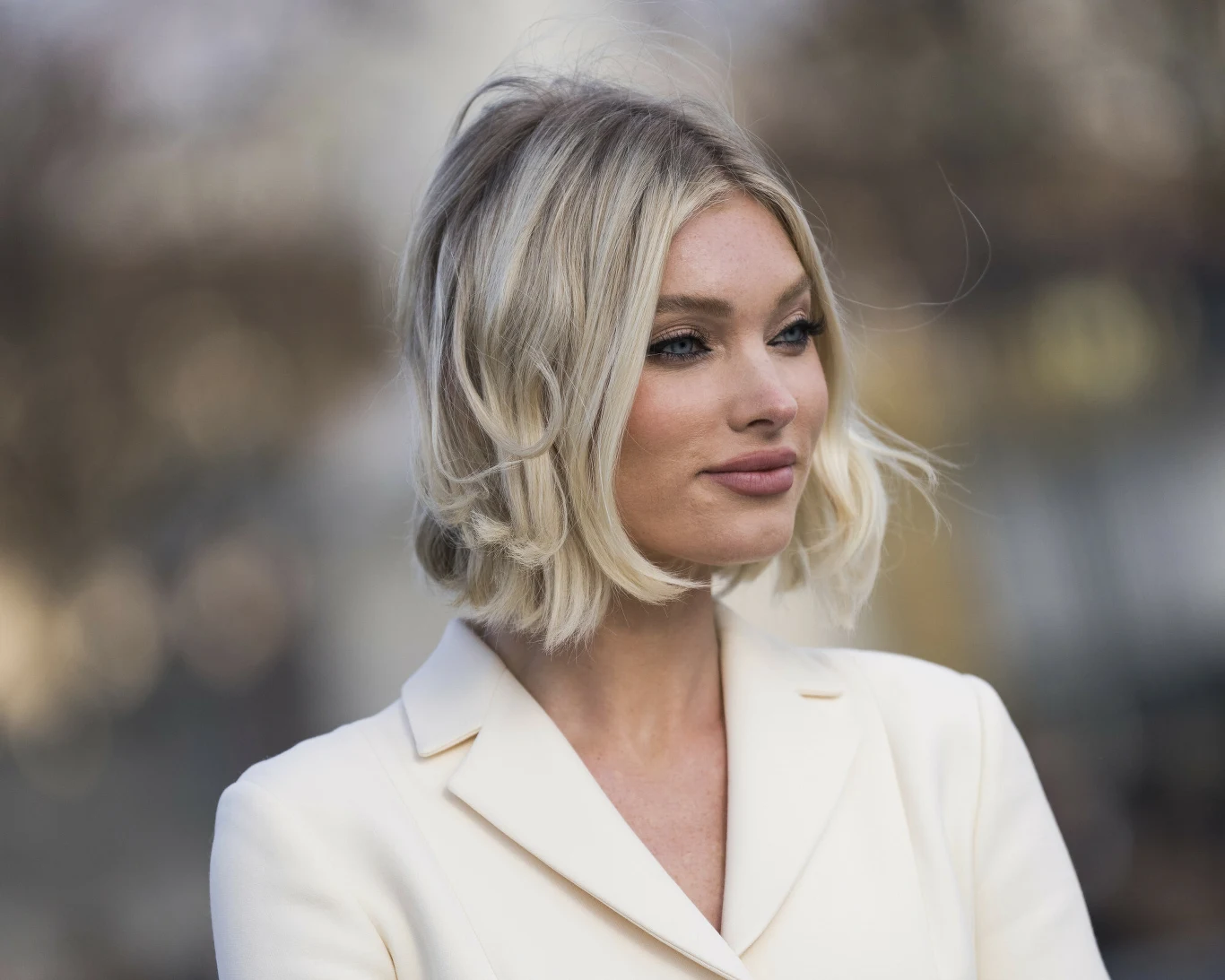 Elsa Hosk regularnie raczy swoich fanów nowymi fotkami Elsa Hosk regularnie raczy swoich fanów nowymi fotkami