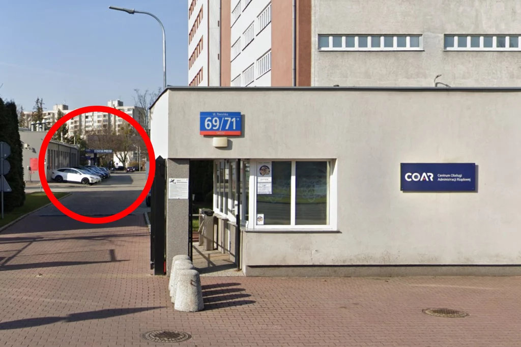 Stacja paliw dla rządowych limuzyn otwarta dla obywateli/Google Maps/Zrzut ekranu