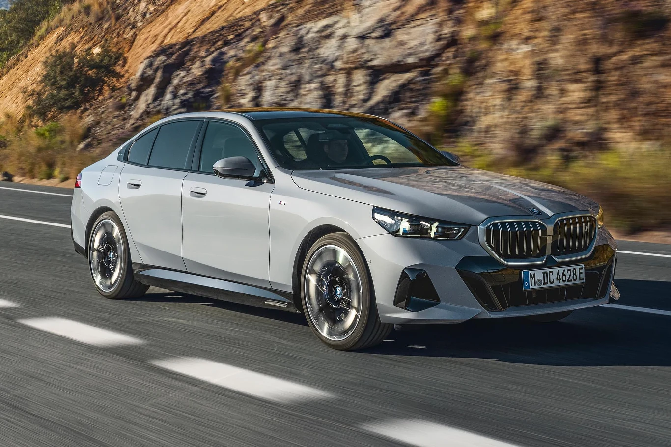 Nowe BMW serii 5 (G60) oficjalnie Nowe BMW serii 5 (G60) oficjalnie