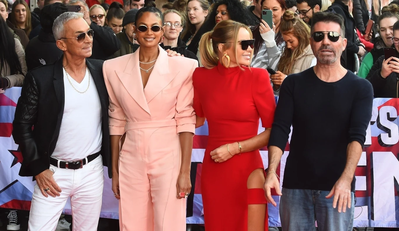 Bruno Tonioli, Alesha Dixon, Amanda Holden i Simon Cowell. Bruno Tonioli, Alesha Dixon, Amanda Holden i Simon Cowell.