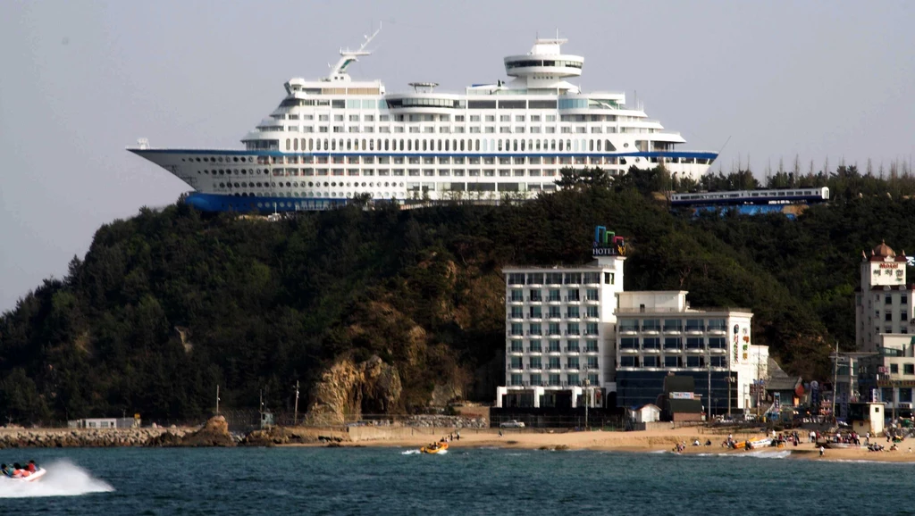 Hotel sam w sobie może być atrakcją. Spójrzcie na koreański Sun Cruise Resort & Yacht