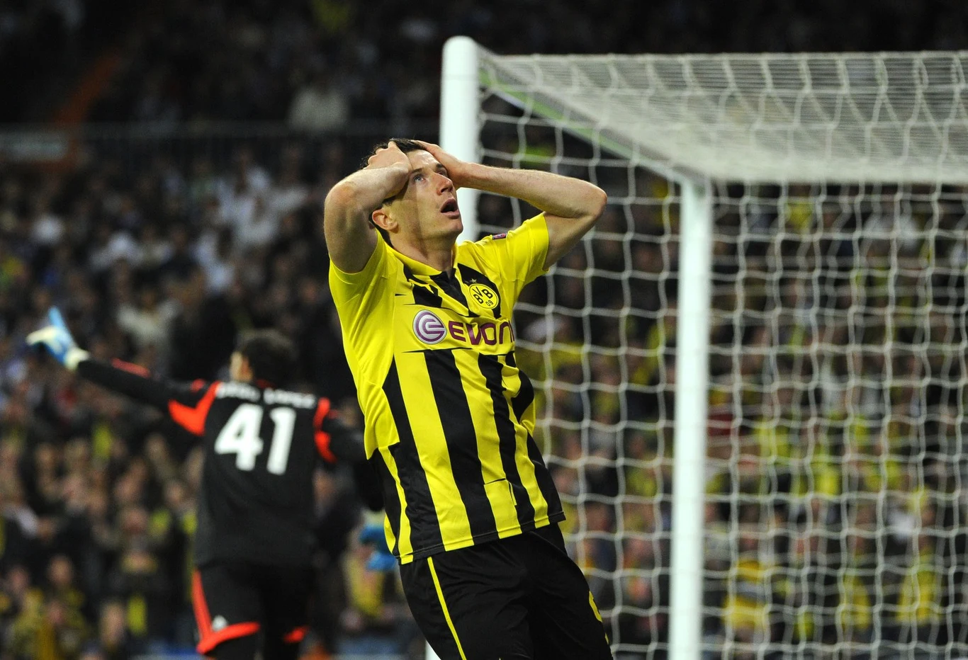 Robert Lewandowski jako piłkarz Borussii Dortmund w starciu z Realem Madryt
