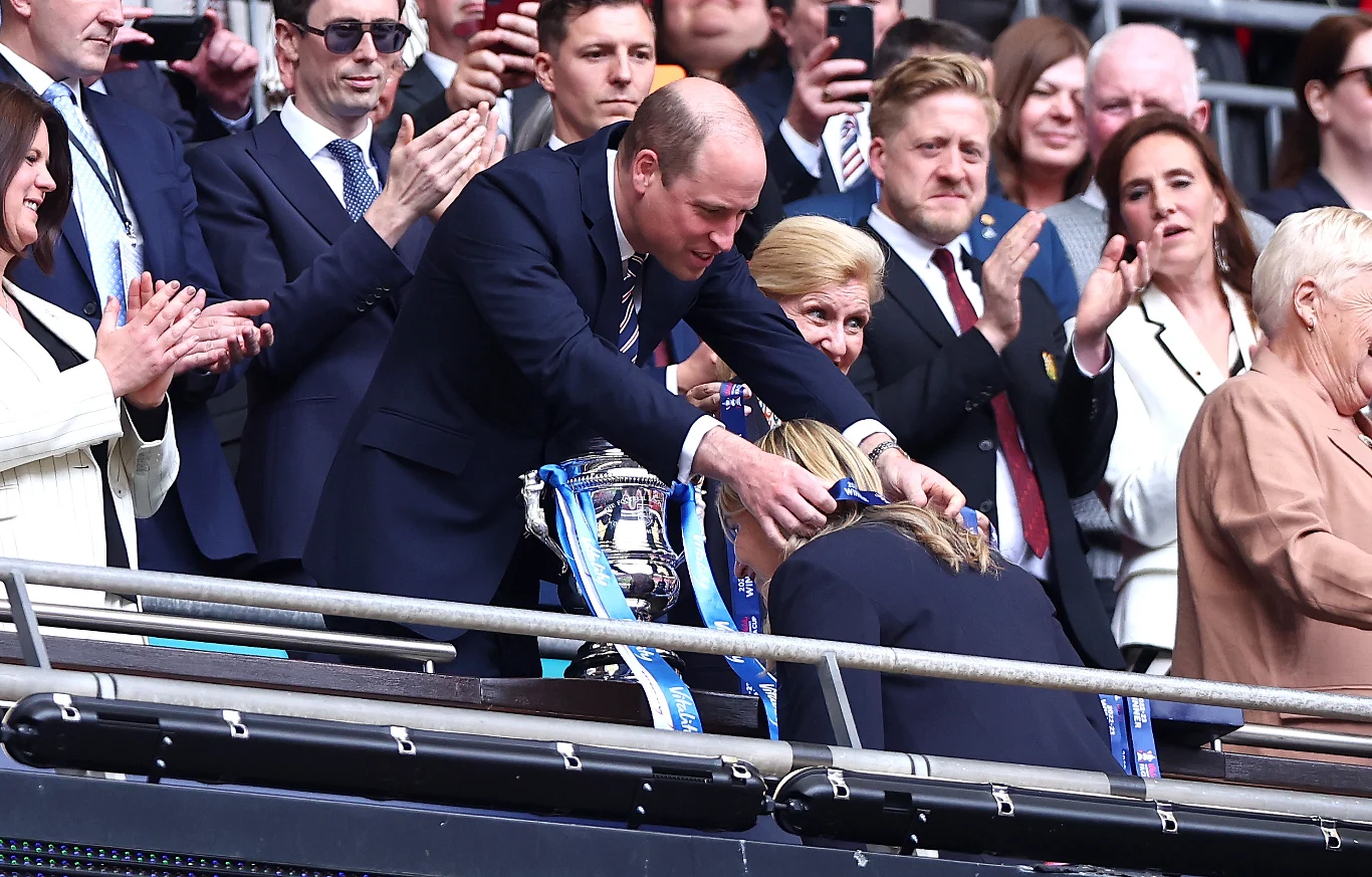 Książę William, mecz piłkarek Chelsea - Manchester United