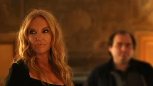 Toni Collette w filmie "Mafia Mamma"