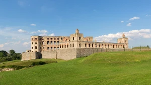 Opuszczone zamki — tajemnicze warownie i ich historie