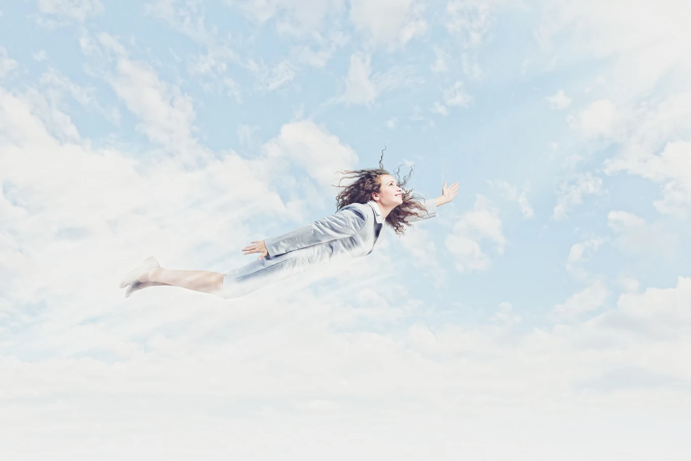 Latanie we śnie to miłe przeżycie