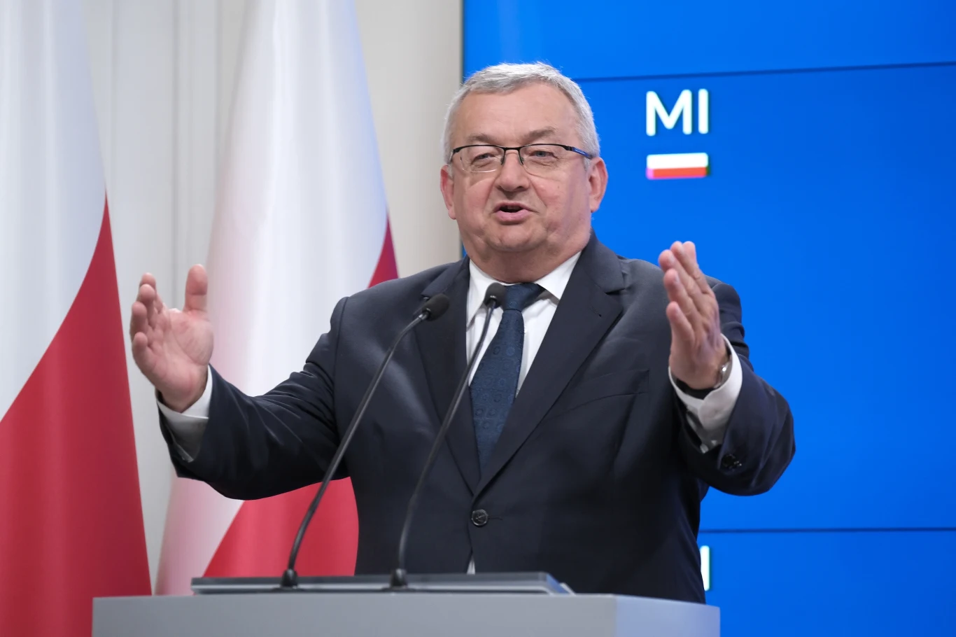 Minister infrastruktury Andrzej Adamczyk Minister infrastruktury Andrzej Adamczyk