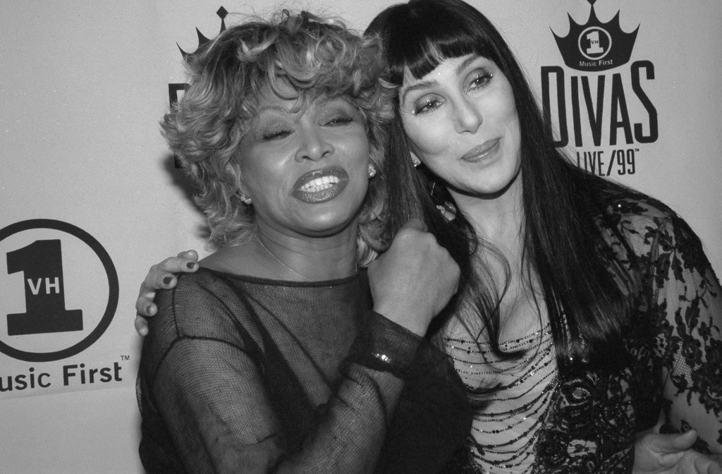 Tina Turner i Cher w 1999 r.