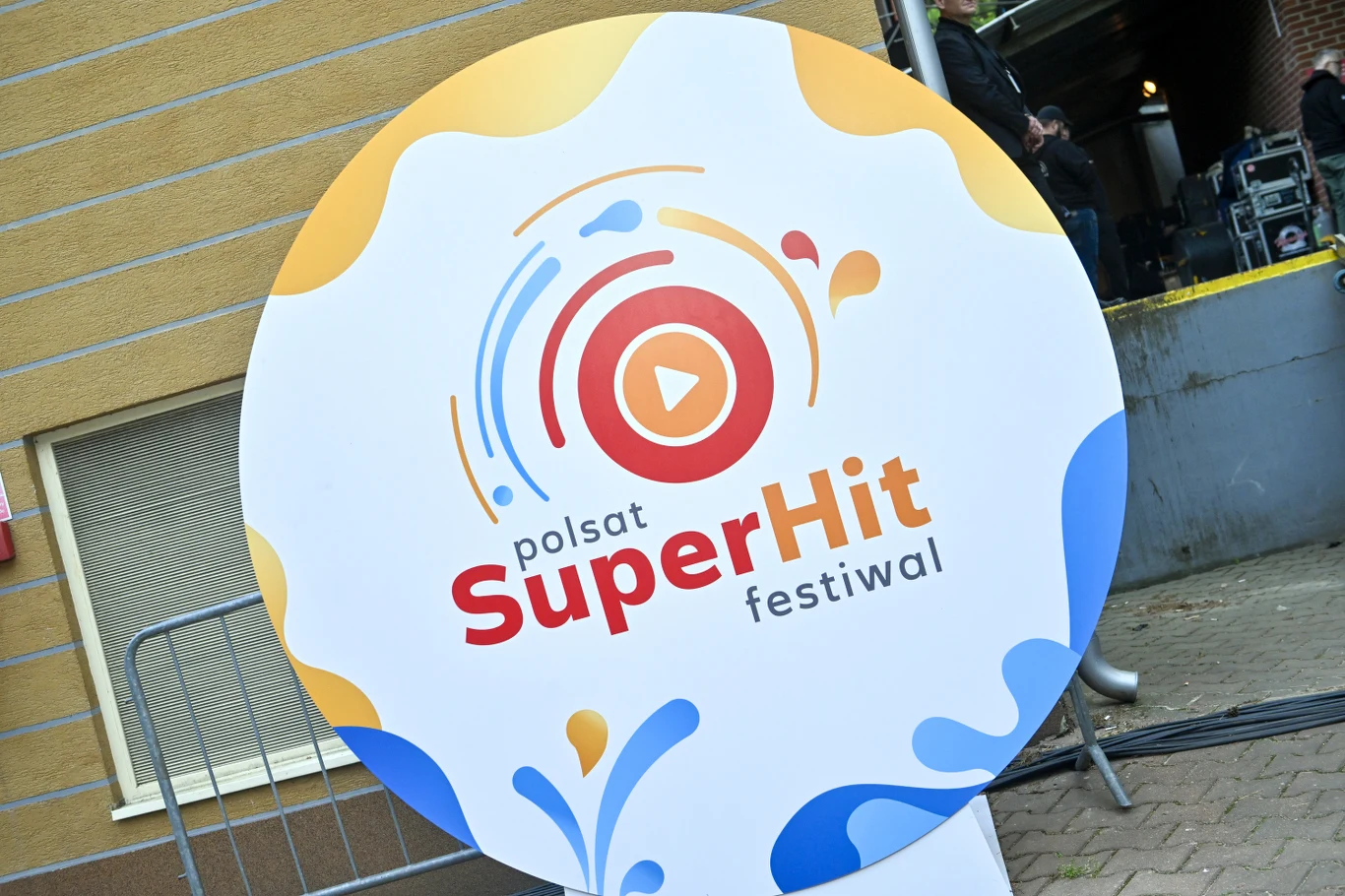 Gwiazdy przybywają na Polsat SuperHit Festiwal 2023 Gwiazdy przybywają na Polsat SuperHit Festiwal 2023