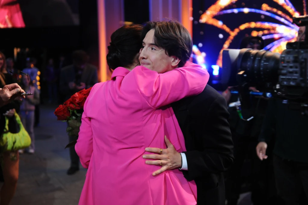 Polsat SuperHit Festiwal 2023: Dawid Kwiatkowski z mamą Polsat SuperHit Festiwal 2023: Dawid Kwiatkowski z mamą