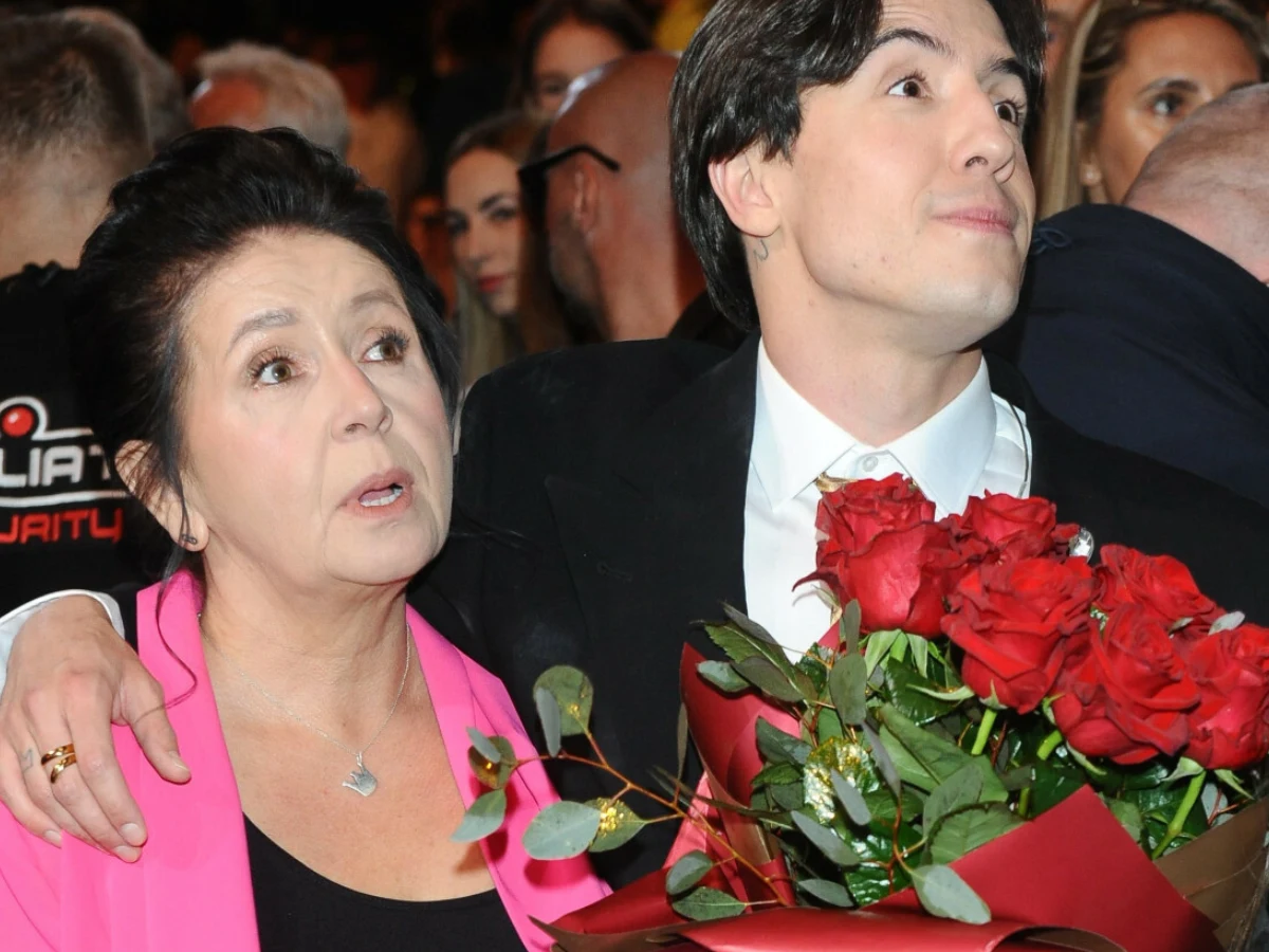 Polsat SuperHit Festiwal 2023: Dawid Kwiatkowski z mamą Polsat SuperHit Festiwal 2023: Dawid Kwiatkowski z mamą