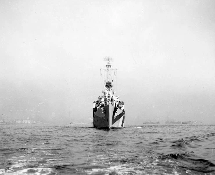 USS Mannert L. Abele wziął swoją nazwę od zmarłego w 1942 roku Mannerta Lincolna Abelego, który był dowódcą okrętu podwodnego USS Grunion. USS Mannert L. Abele wziął swoją nazwę od zmarłego w 1942 roku Mannerta Lincolna Abelego, który był dowódcą okrętu podwodnego USS Grunion.